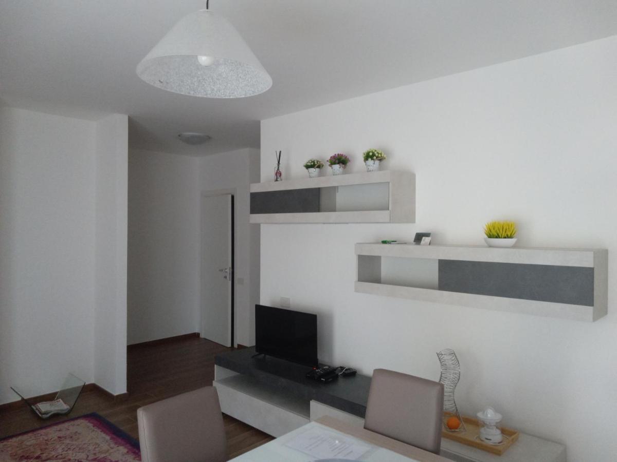 مبيت وإفطار سان جيوفانّي تْيَتينو Dolce Casa المظهر الخارجي الصورة